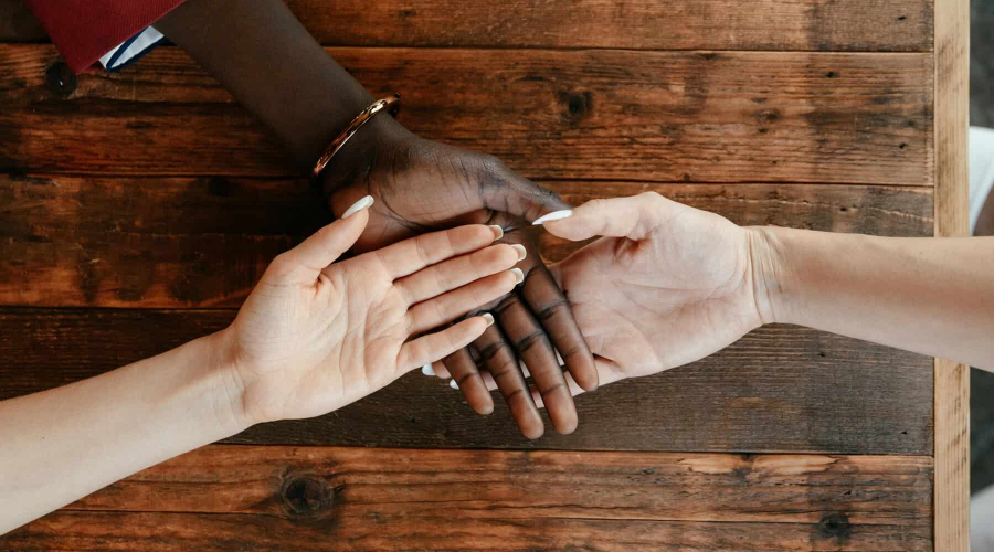 pexels-alexander-suhorucov-6457563