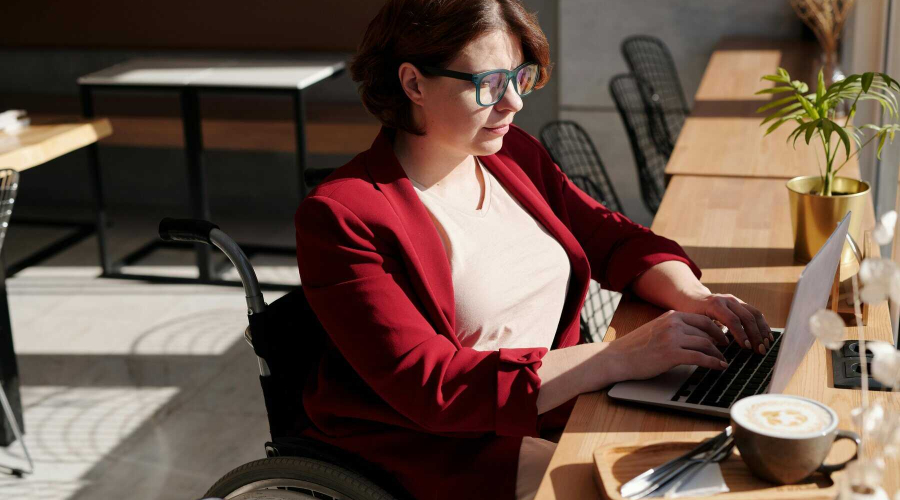 pexels-marcus-aurelius-4063590